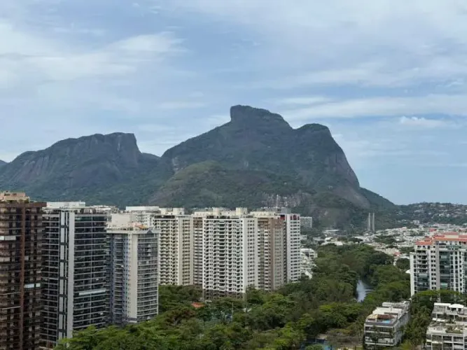 Alugo Lindíssimo Apartamento de 2 Quartos na Praia da Barra da Tijuca - Barramares