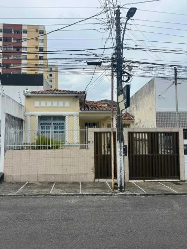Casa na Rua Maruim - Centro [22504]