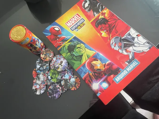 Marvel Super-Heróis vs Vilões - Álbum 72/75 + Tazos + Pote