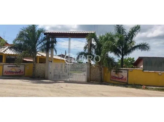Casa com Clima de Sítio em Condomínio - 3 Quartos e Área Gourmet