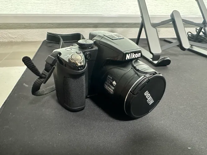 Vendo Camera Nikon Coolpix P500 Zoom óptico 36x.