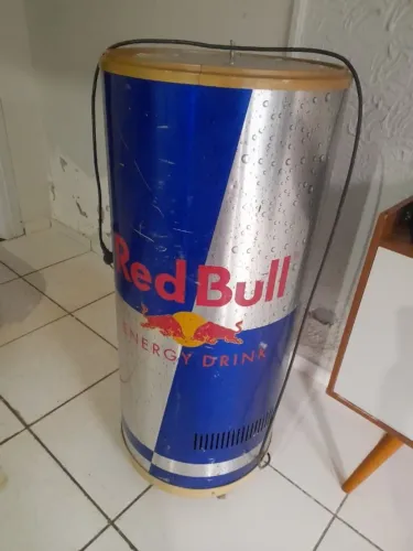 Cooler geladeira redbull