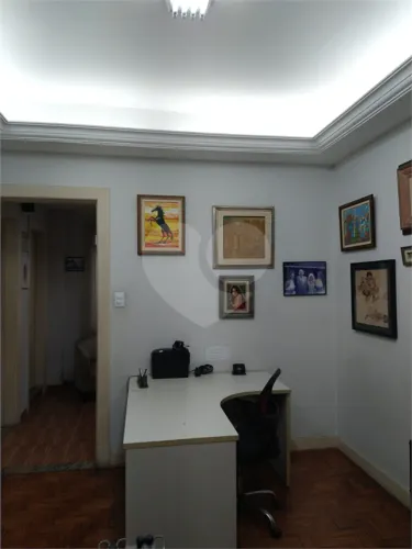 Salas à venda em Liberdade - SP