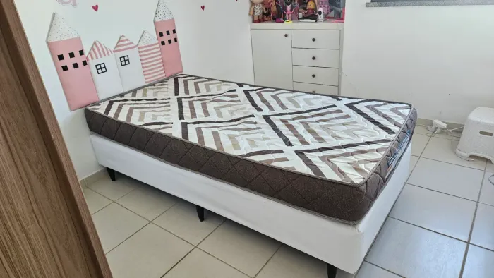 Cama box com colchão Ortobom - base + colchão