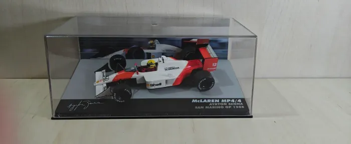 Miniatura F1 McLaren MP4/4 San Marino GP - Ayrton Senna - 1:43