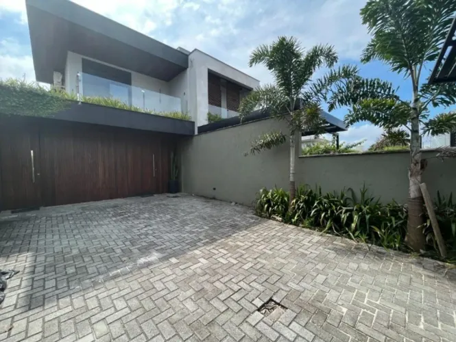 Casa com 3 suítes no bairro Morro das pedras