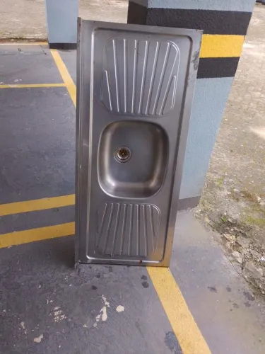 Vendo essa pia TRAMONTINA R$150