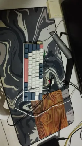 Vendo teclado mecânico 60%