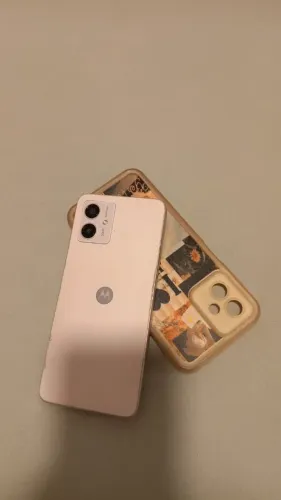 Moto g14 128g tudo pegando certinho vai com capinha