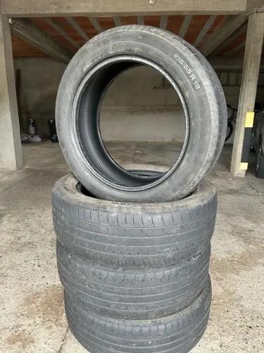 Pneus 215/55r18