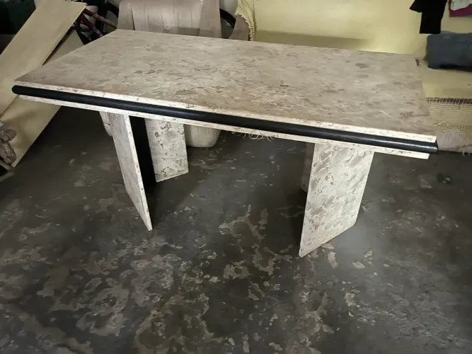 Mesa de mármore 