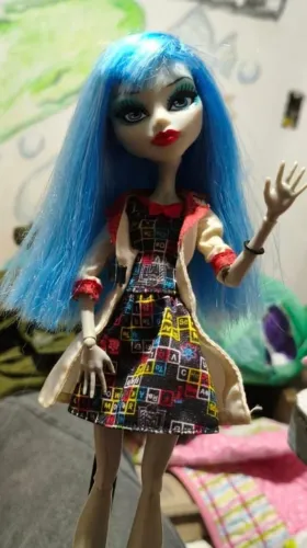 Monster high ghoulia 
