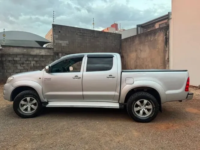 Toyota Hilux CD SR 4X2 2.7 16v/2.7 Flex Aut. 2010