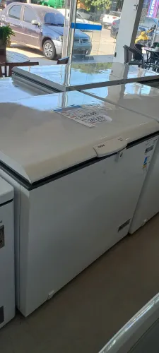 Em Promoção do mês de setembro Freezer horizontal Consul 1 porta 309 litros branco