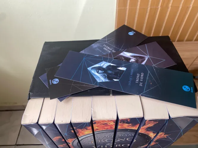 Saga completa de trono de vidro