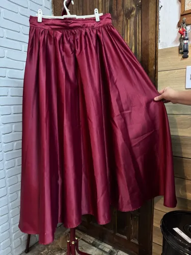 Saia de Prenda Bordô