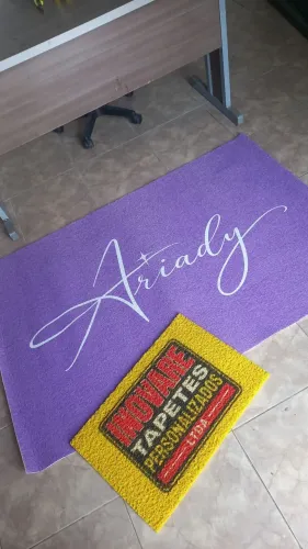 INOVARE TAPETES PERSONALIZADOS LTDA