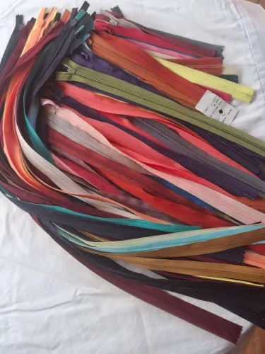 Lote de 90 zíperes invisíveis