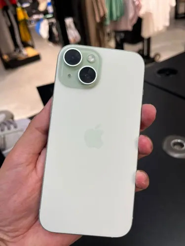 iPhone 15 impecável, chip físico 