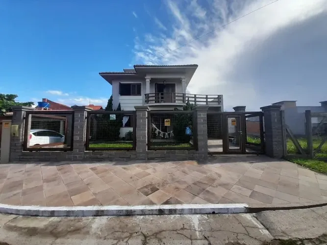 Sobrado à venda em Mariluz