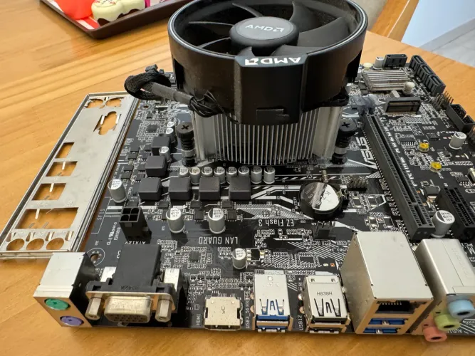 Placa mãe asus prime A320M + Ryzen 7 2700