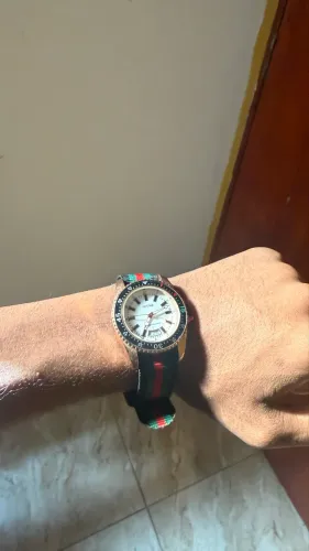 Relógio Modelo GUCCI