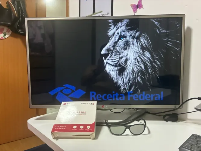 TV LG LED 3D 32 + Oculos 3D!