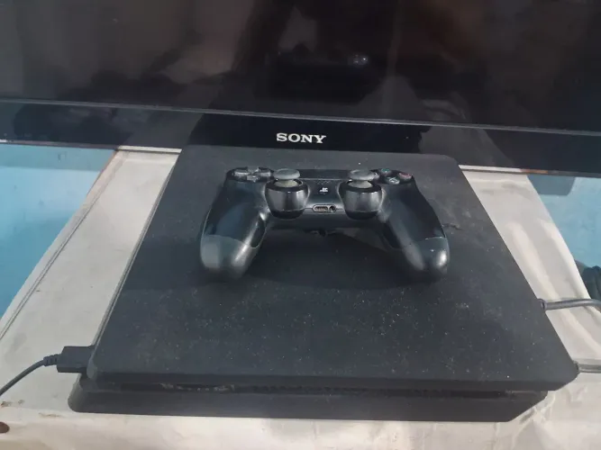 VENDO PS4 SLIM+ 6 JOGOS