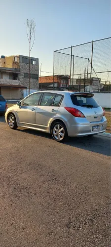 Nissan Tiida SL 1.8/1.8 Flex 16V Mec. 2012