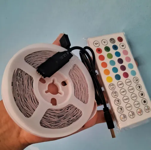 Fita de Led RGB 5050 10 Metros Bluetooth e com Controle Novo