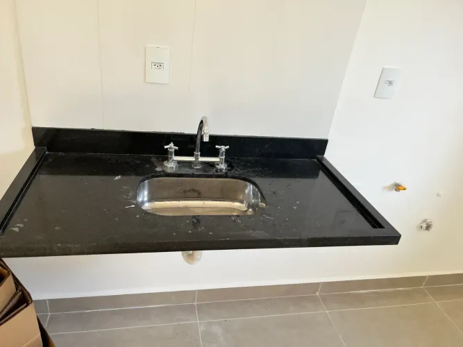 Granito preto São Gabriel + Cuba Inox + Torneira mono comando