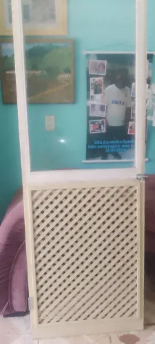 Porta madeira com vidro 68 por 2 e 10