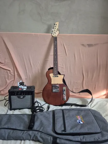 Kit Guitarra Elétrica Newen Completo - Pouco uso