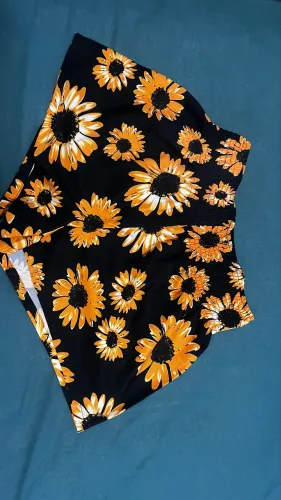 Short girassol NOVO