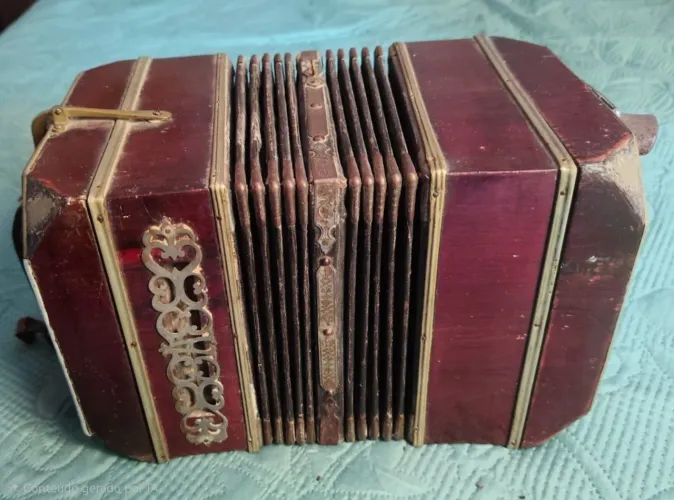 Bandoneón / Concertina Alemã Antiga - Relíquia / Coleção / Restauro