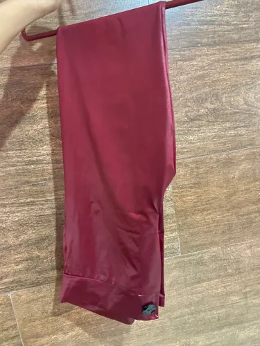 Calça cirre nova 