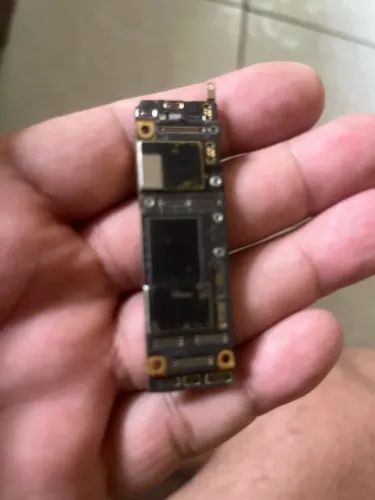 Placa mãe iPhone 11