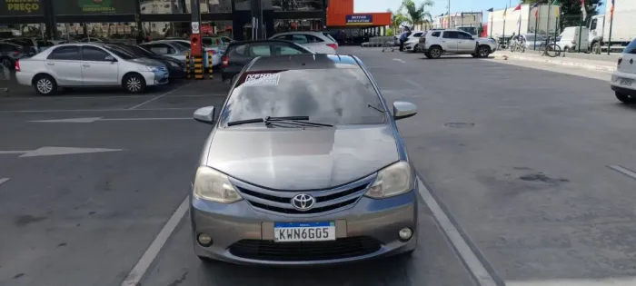 Toyota Etios X 1.3 Flex 16V 5P Mec. 2015