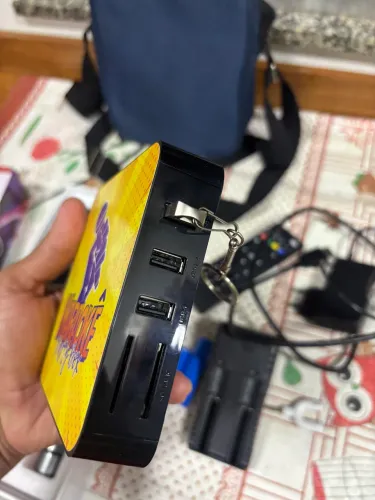 Karaokê com dois microfones 
