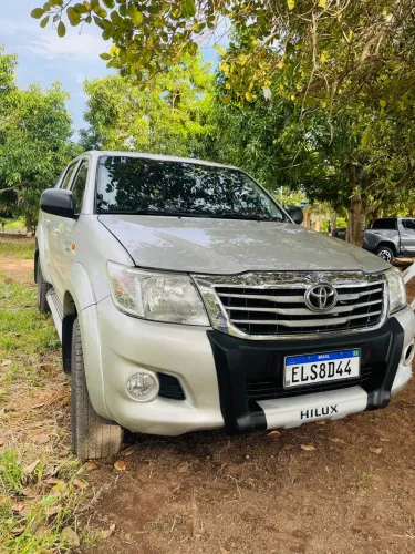 Toyota Hilux CD SR 4X2 2.7 16v/2.7 Flex Aut. 2012
