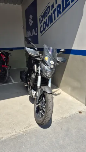 Moto Bajaj Dominar D400 T