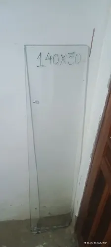 Prateleira de Vidro ideal para salão de cabelo
