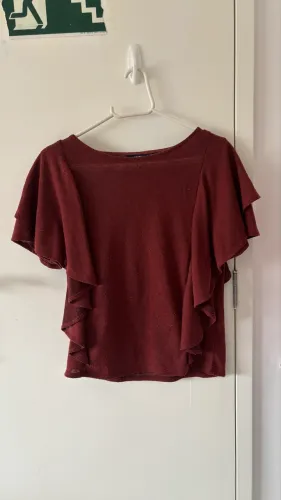 Blusa Elegante Babados Vinho