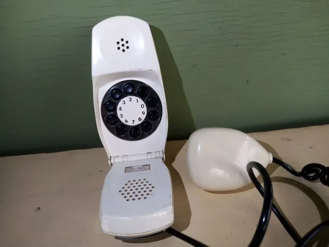 Telefone Grillo Italiano