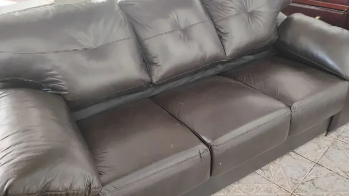 Vendo sofá 3 lugares