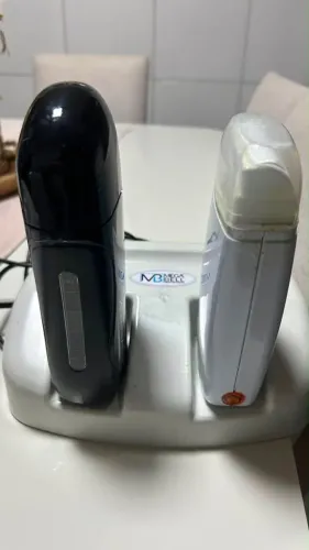 2 Aparelhos para cera quente com base