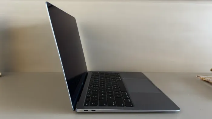 MAC BOOK AIR - 2019 - 13.3?
