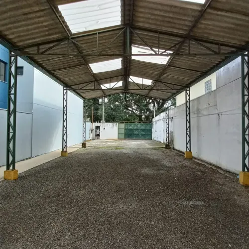 Galpão/Depósito/Armazém disponível para aluguel e venda com 300 m².