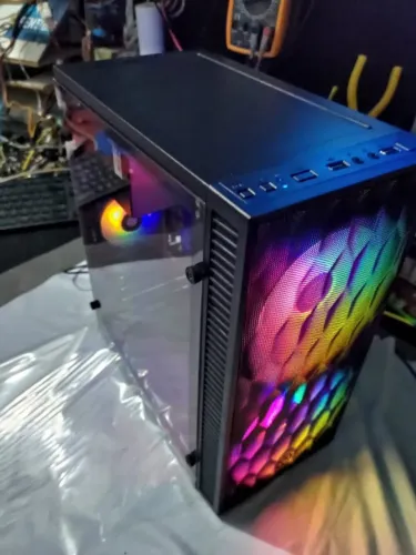 CORE I3 7 GERAÇAO COM 8 GIGAS M2 240 GIGAS