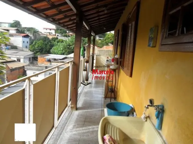 Casa Geminada com 3 quartos à venda em Belo Horizonte